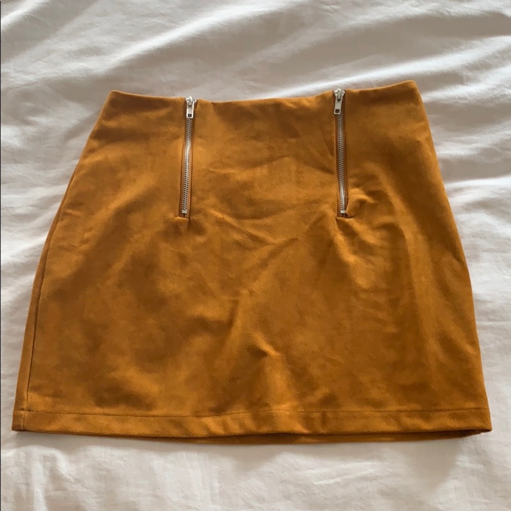 Mini skirt!